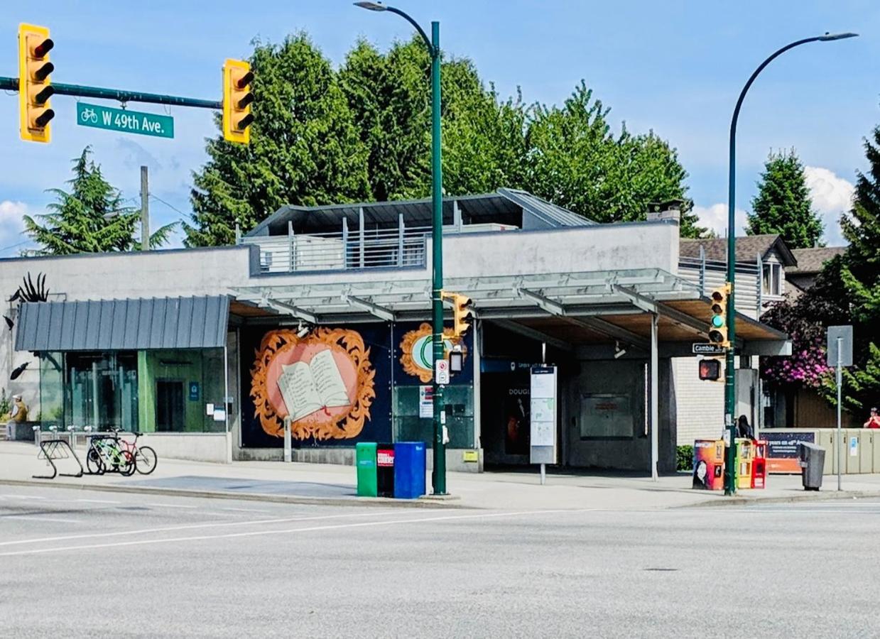 2Br 1.5Ba Full Kitchen Private Guest House - Free Parking - Central Location Vancouver Exterior photo